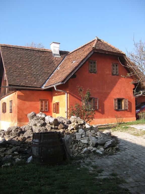 Ferienwohnungen Sonnenberg Ratsch an der Weinstraße Εξωτερικό φωτογραφία