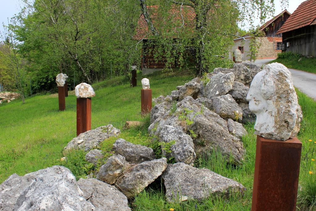 Ferienwohnungen Sonnenberg Ratsch an der Weinstraße Εξωτερικό φωτογραφία